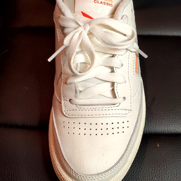 NWOT and Box Reebok Club C85 Women's Size 6 - Picture 4 of 4